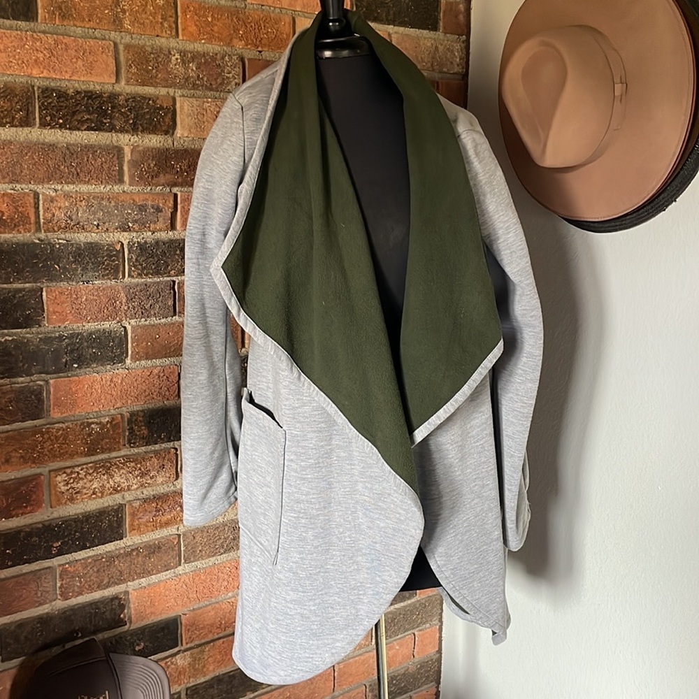 Fabletics Fleece lined Gray Outerwear